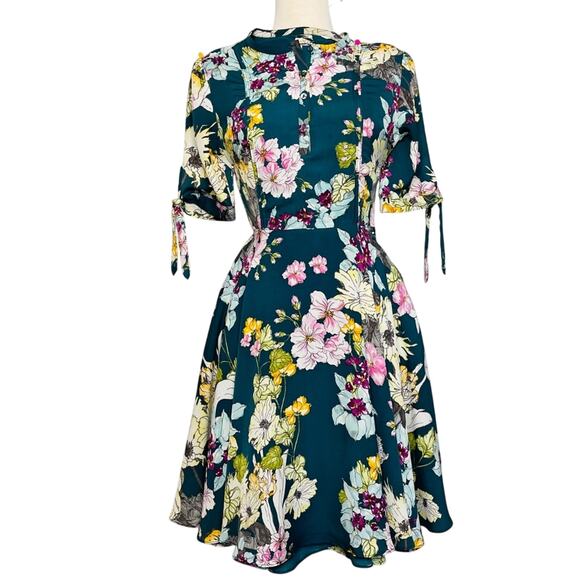 Aliyah Lace-Up Fit & Flare Romantic Floral Midi Dress Women’s XS - Picture 4 of 14